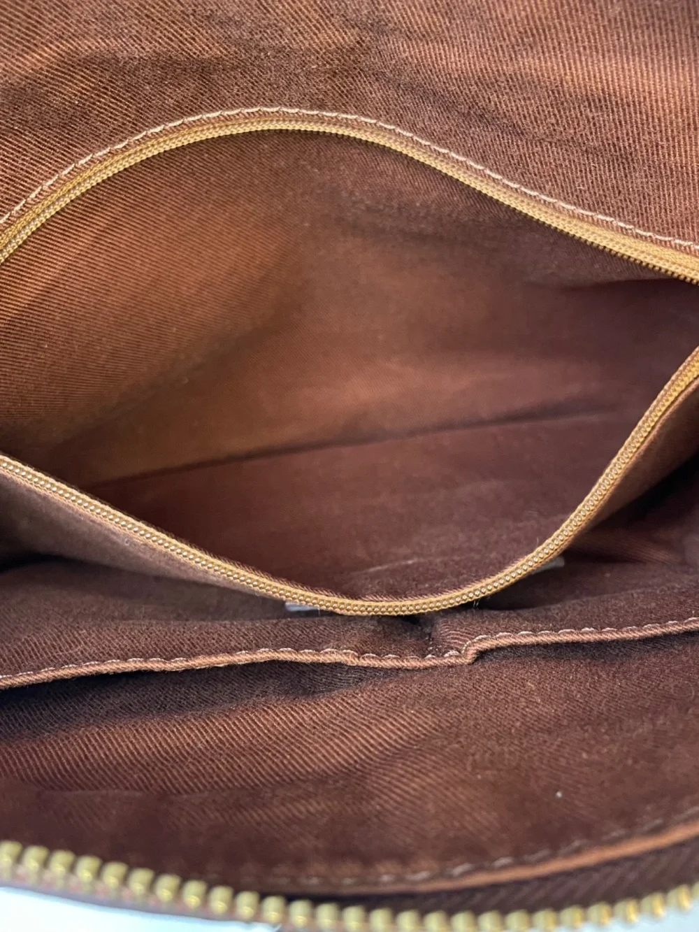 FOSSIL Kinley Pocket Crossbody Bag Leather Colorblock Brown Black Minimalist